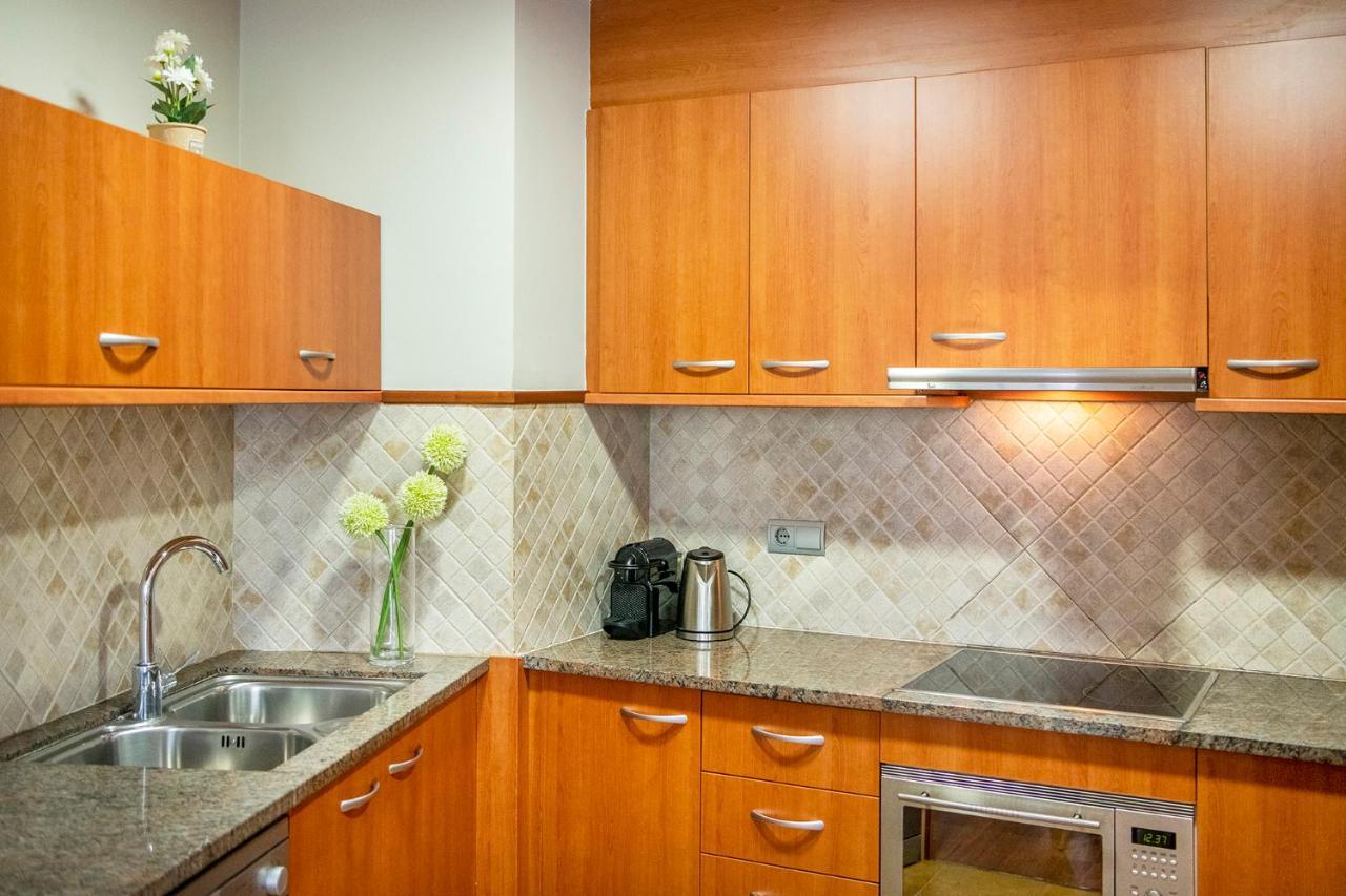 Up Rooms Баньолес Экстерьер фото